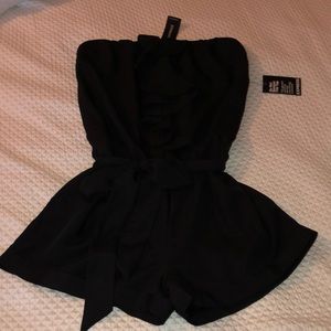 EXPRESS Women's shorts romper NWT